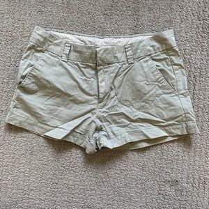 UNIQLO Cargo Shorts 27x38